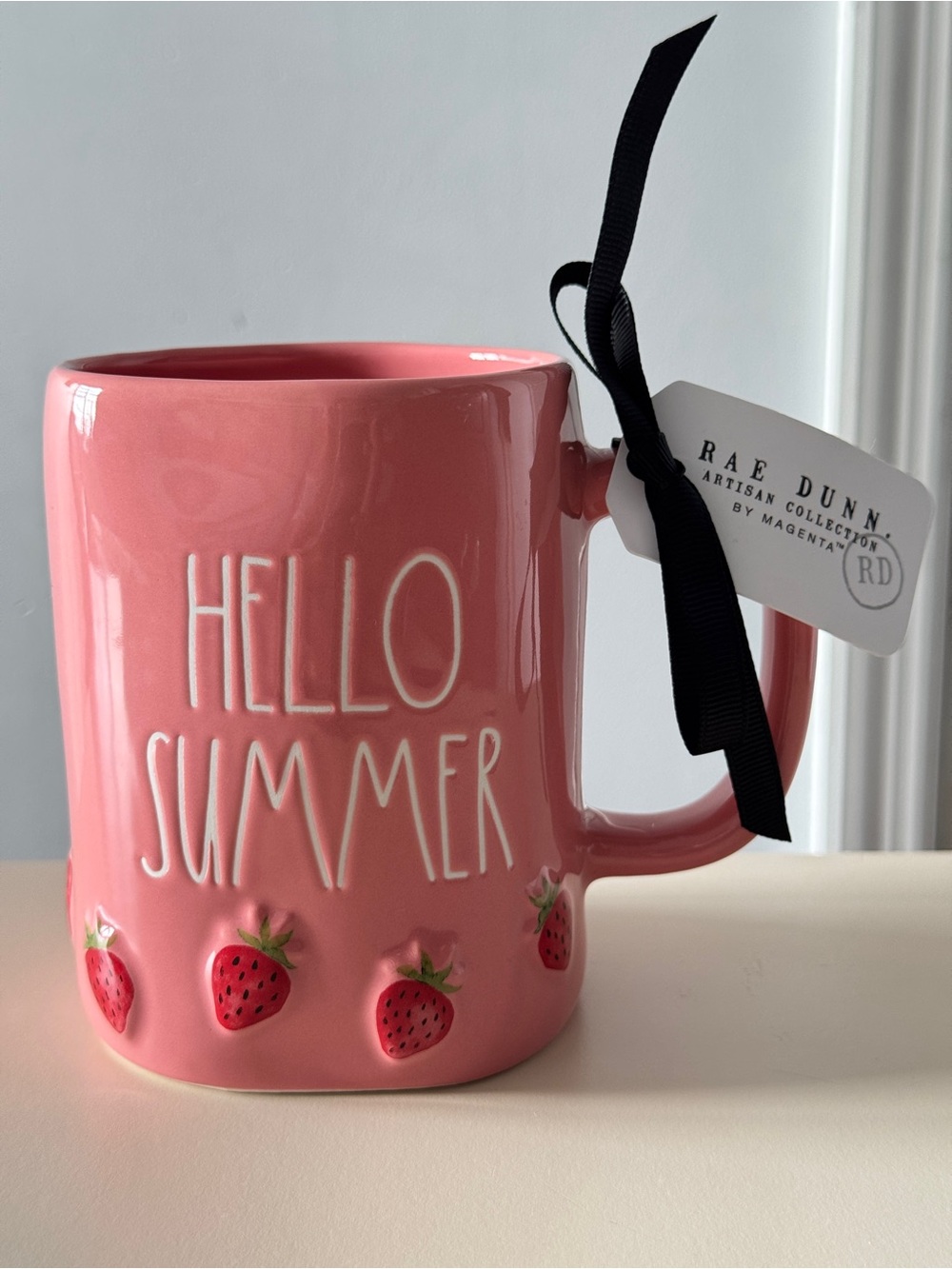 NWT Rae Dunn Hello Summer Pink Strawberry
Coffee Mug - 3D Fruit
